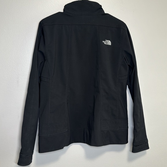 Woman’s Northface jacket size large - Picture 4 of 5